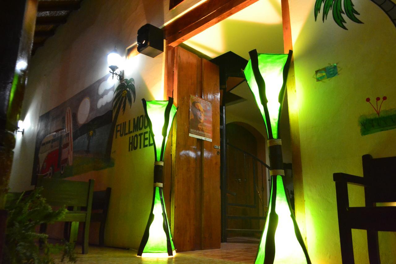 Fullmoon Hotel Granada Exterior photo