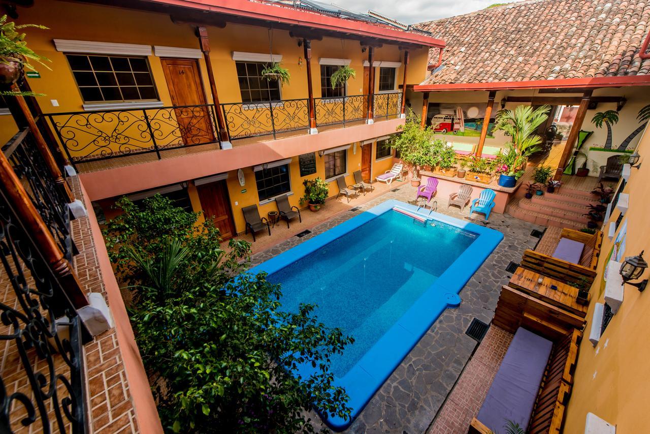 Fullmoon Hotel Granada Exterior photo