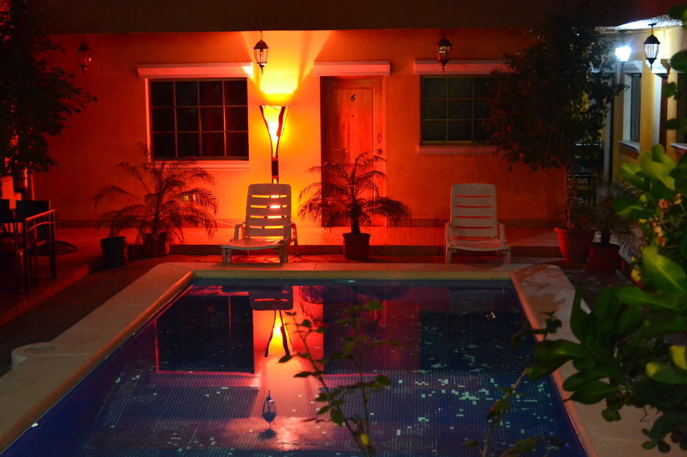 Fullmoon Hotel Granada Exterior photo